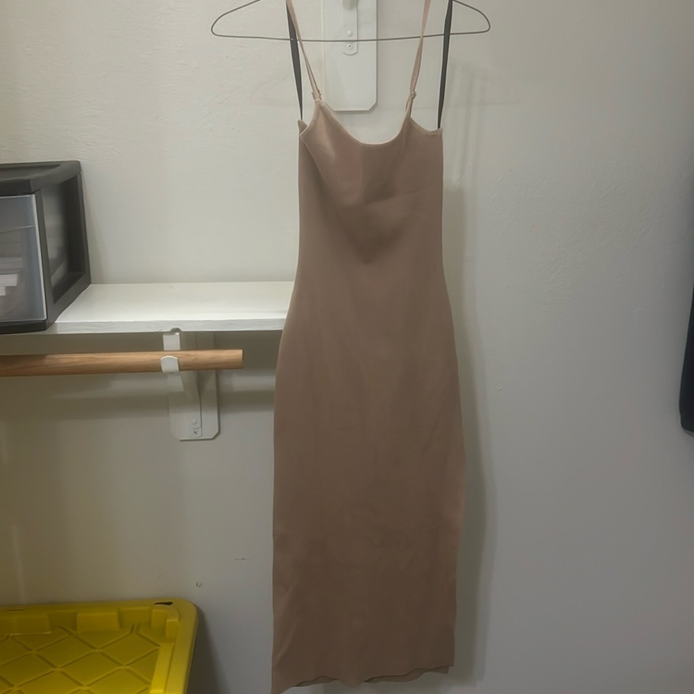 HERA tan dress
